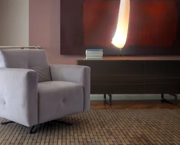 Poltroncina in pelle Nicolas di Calia