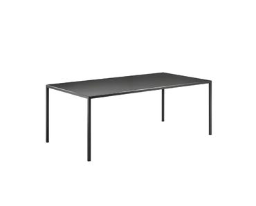 Tavolo Linea in metallo verniciato di Veneta Cucine