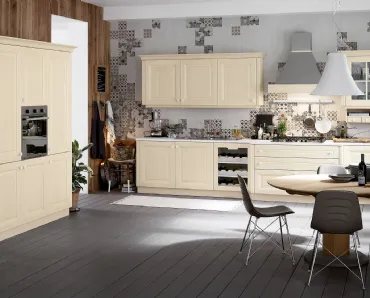 Cucina Classica ad angolo Pavese 03 in Frassino laccato di Veneta Cucine