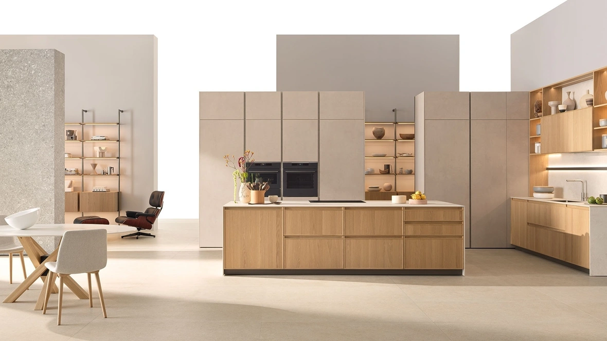 Cucina Moderna con isola Sakura 10 in Rovere Ikebana di Veneta Cucine