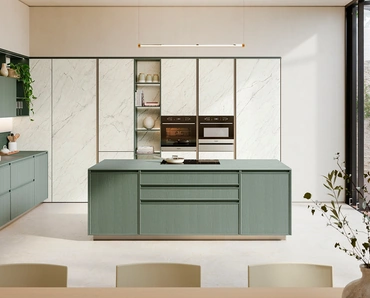 Cucina Moderna con isola Sakura 01 in frassino laccato di Veneta Cucine